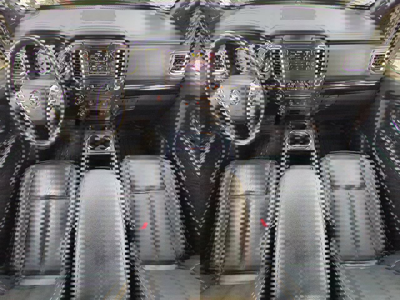 Used 2019 Nissan Titan SL w/ Midnight Edition image 15