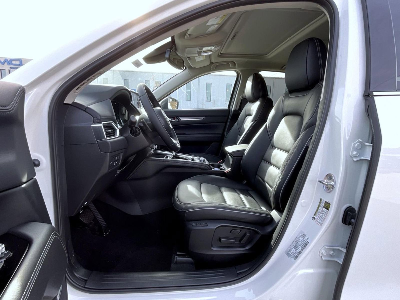 New 2025 MAZDA CX-5 AWD 2.5 S w/ Premium Plus Pkg image 11