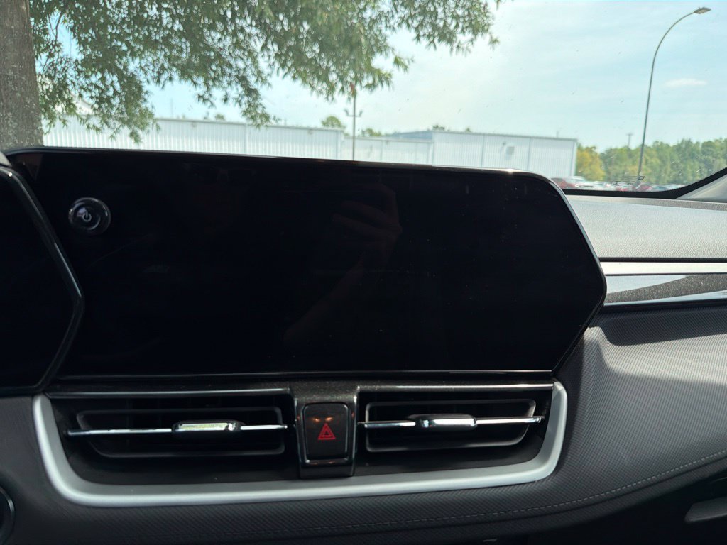 Used 2025 Chevrolet TrailBlazer LT FWD image 14