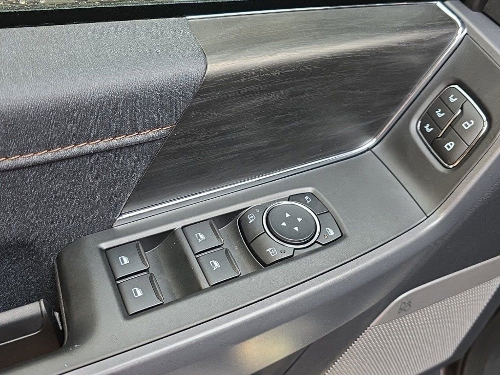 New 2026 Ford F150 Lariat w/ Equipment Group 502A High image 24