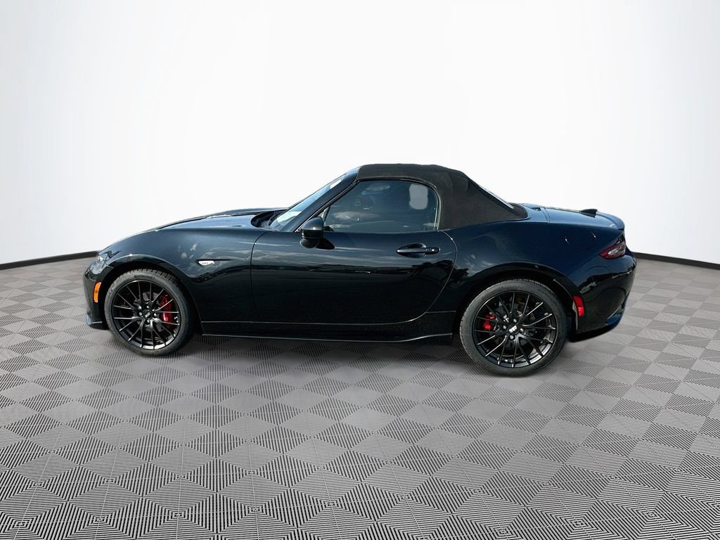 Used 2016 MAZDA MX-5 Miata Club w/ Brembo/BBS Package RWD image 5
