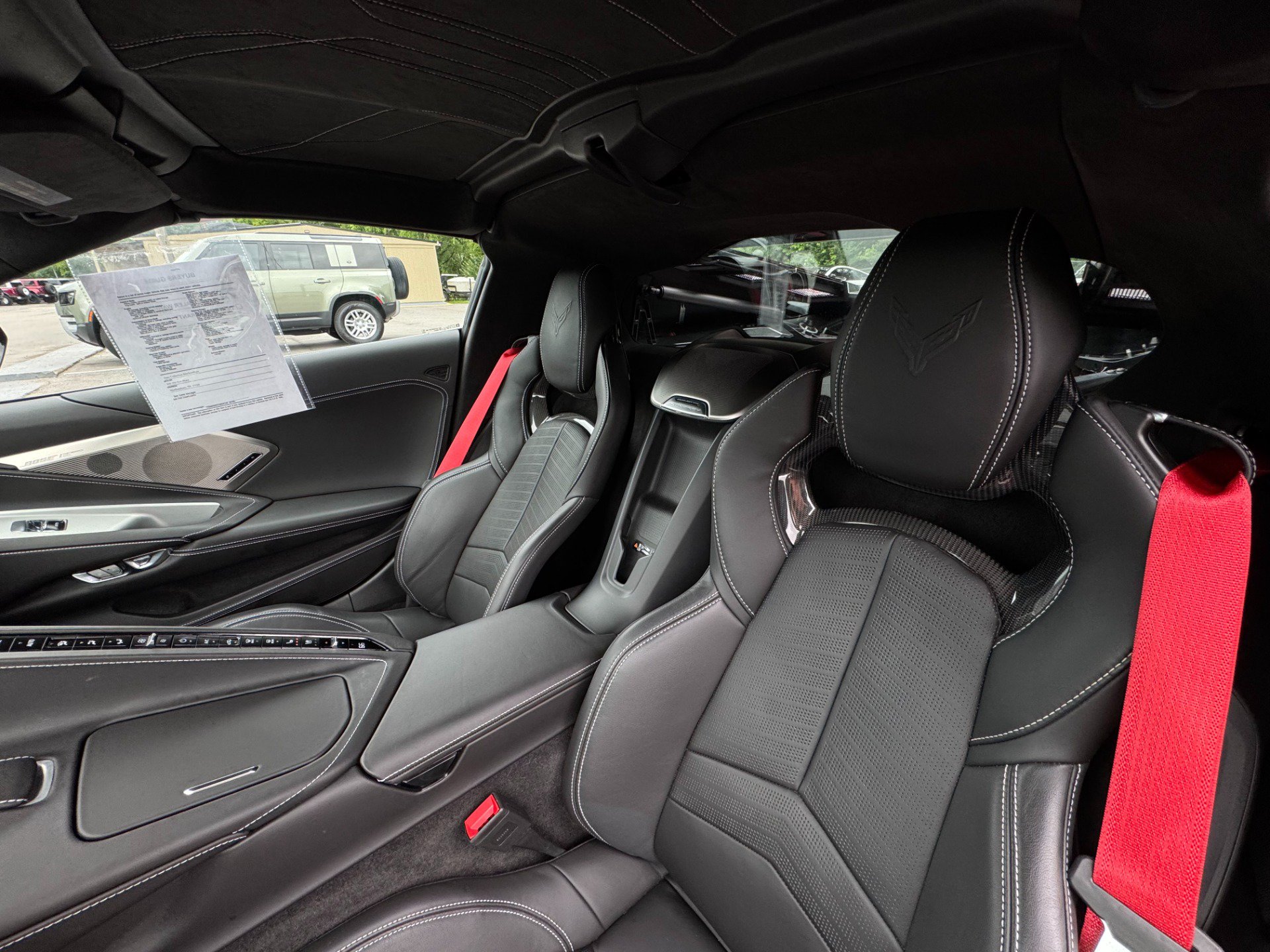Used 2025 Chevrolet Corvette Stingray Premium Cpe w/ Z51 Performance Package RWD image 11