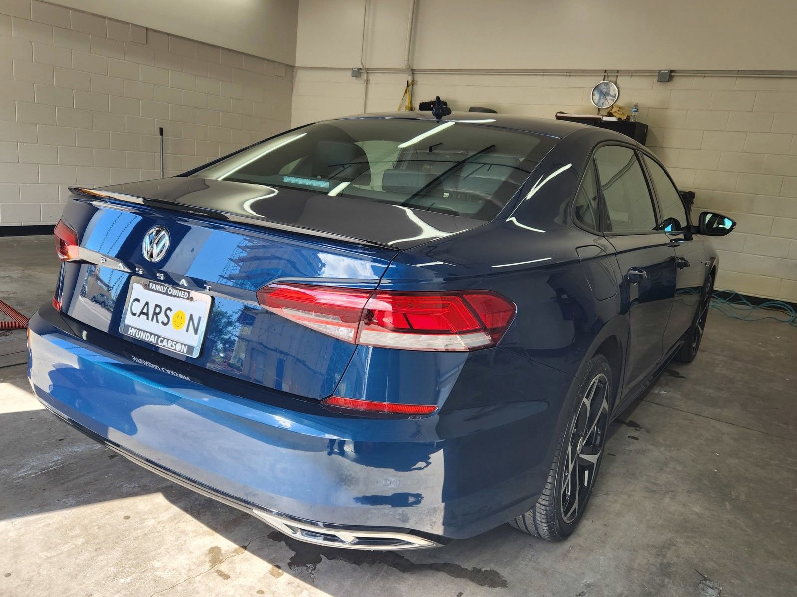 Used 2021 Volkswagen Passat 2.0T R-Line FWD image 32