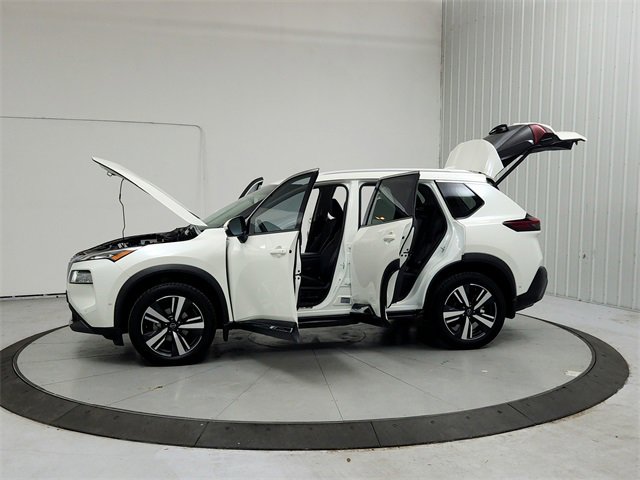 Used 2023 Nissan Rogue SL w/ SL Premium Package image 12
