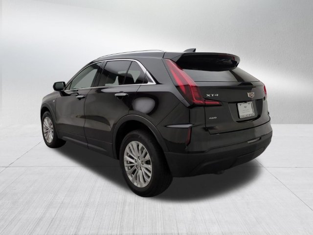 Certified 2024 Cadillac XT4 Luxury w/ Cold Weather Package AWD/4WD image 7