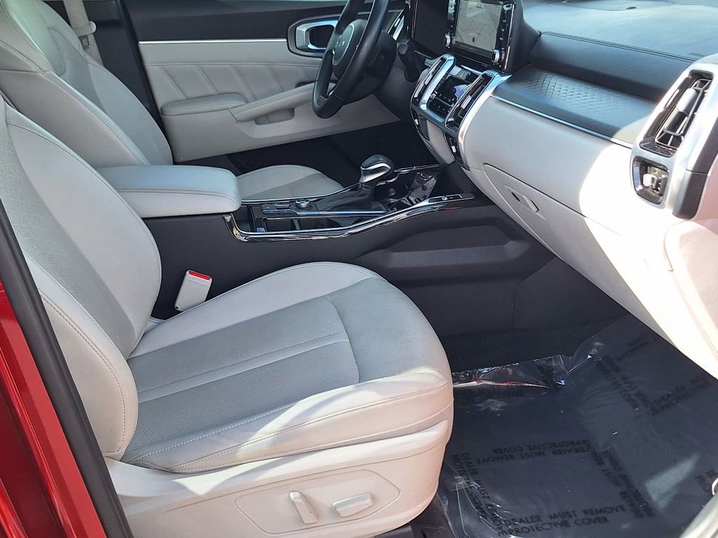Used 2023 Kia Sorento SX image 27