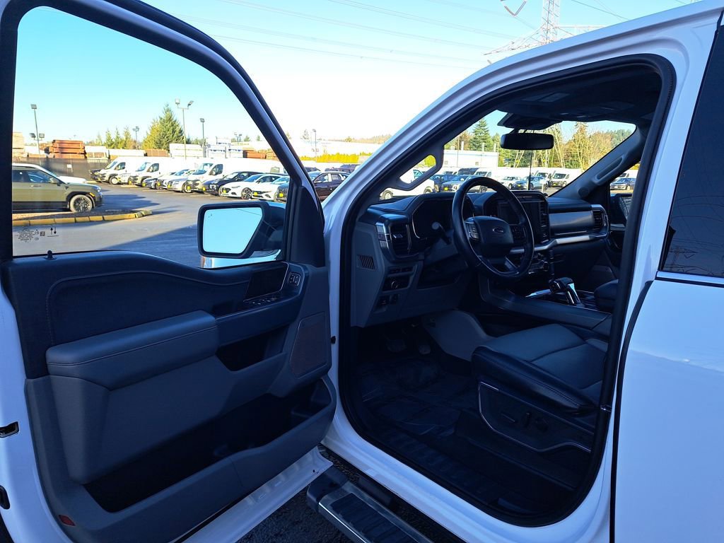 Used 2023 Ford F150 Lariat image 11