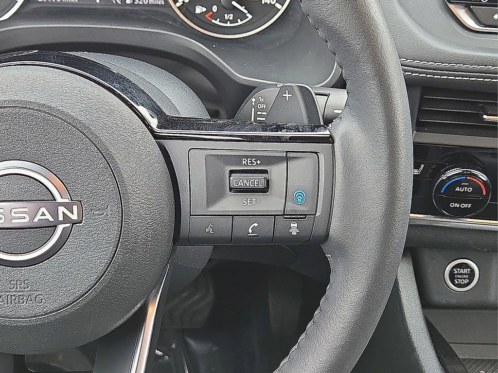 Used 2023 Nissan Rogue SV w/ SV Premium B Package image 21