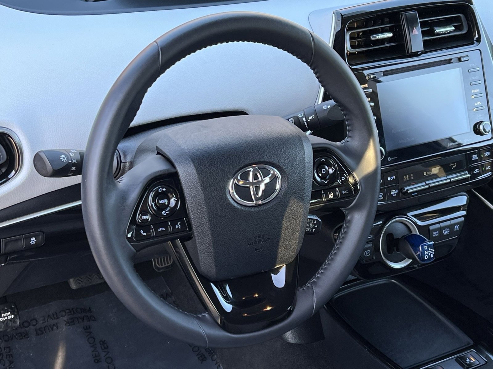 Used 2022 Toyota Prius Prime LE image 14