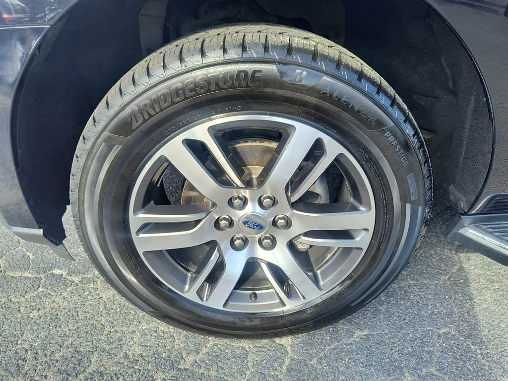 Used 2022 Ford Expedition Max Limited AWD/4WD image 9