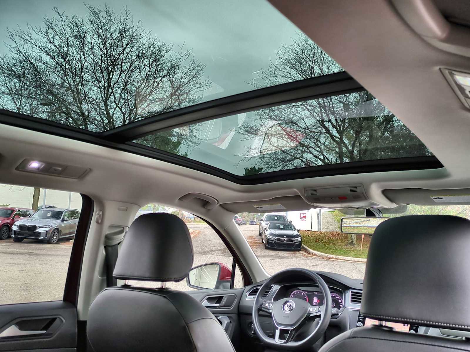 Used 2019 Volkswagen Tiguan SEL image 22