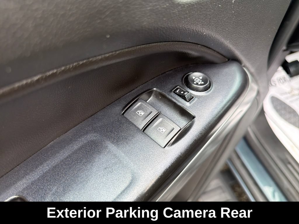 Used 2020 Chevrolet Colorado LT w/ Safety Package RWD image 14
