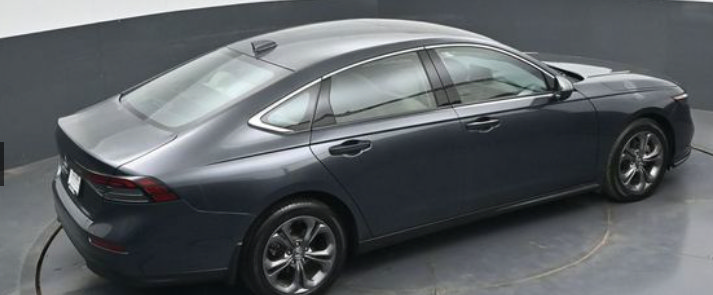 Used 2024 Honda Accord EX image 4