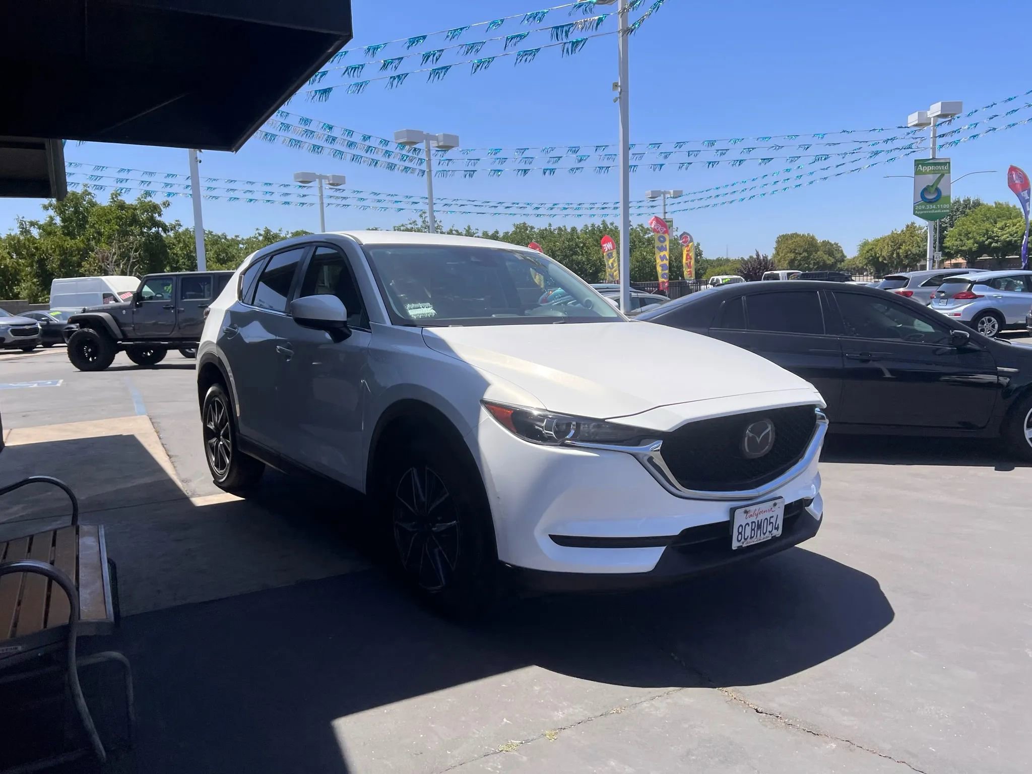 Used 2018 MAZDA CX-5 Touring image 2