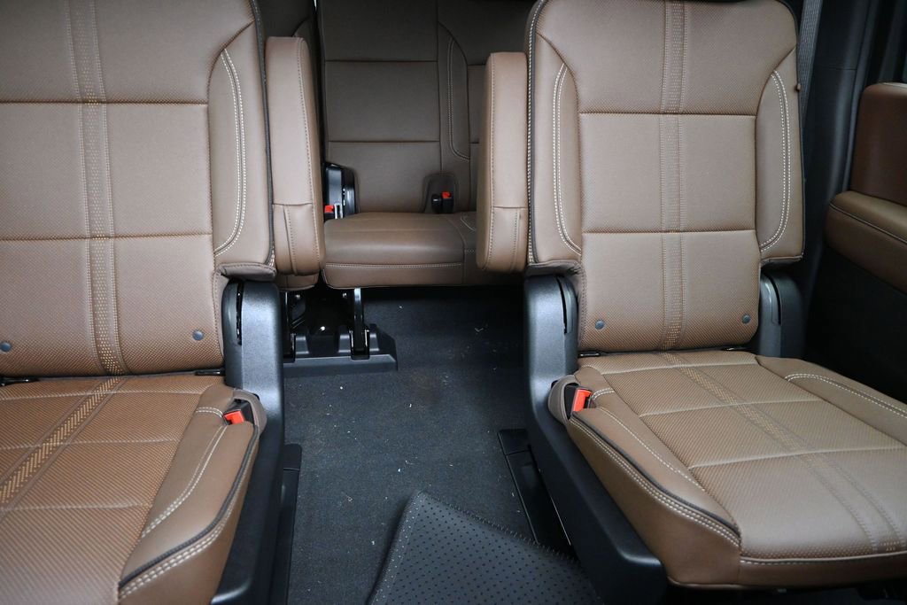New 2026 Chevrolet Suburban High Country RWD image 48