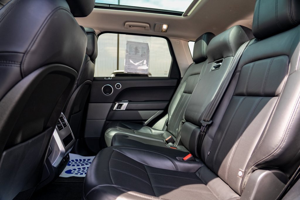 Used 2020 Land Rover Range Rover Sport HSE image 23