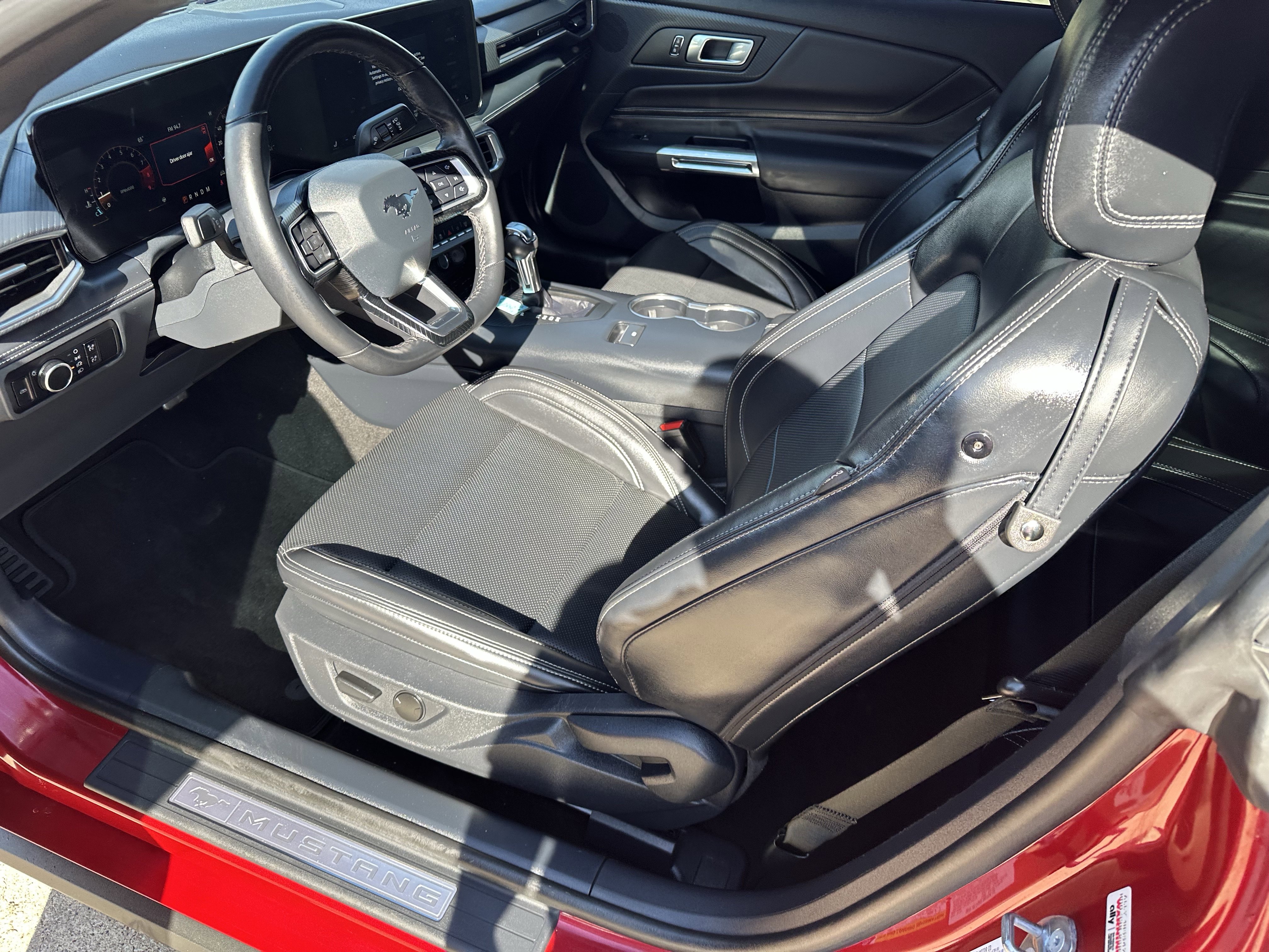 Used 2024 Ford Mustang GT Premium RWD image 6