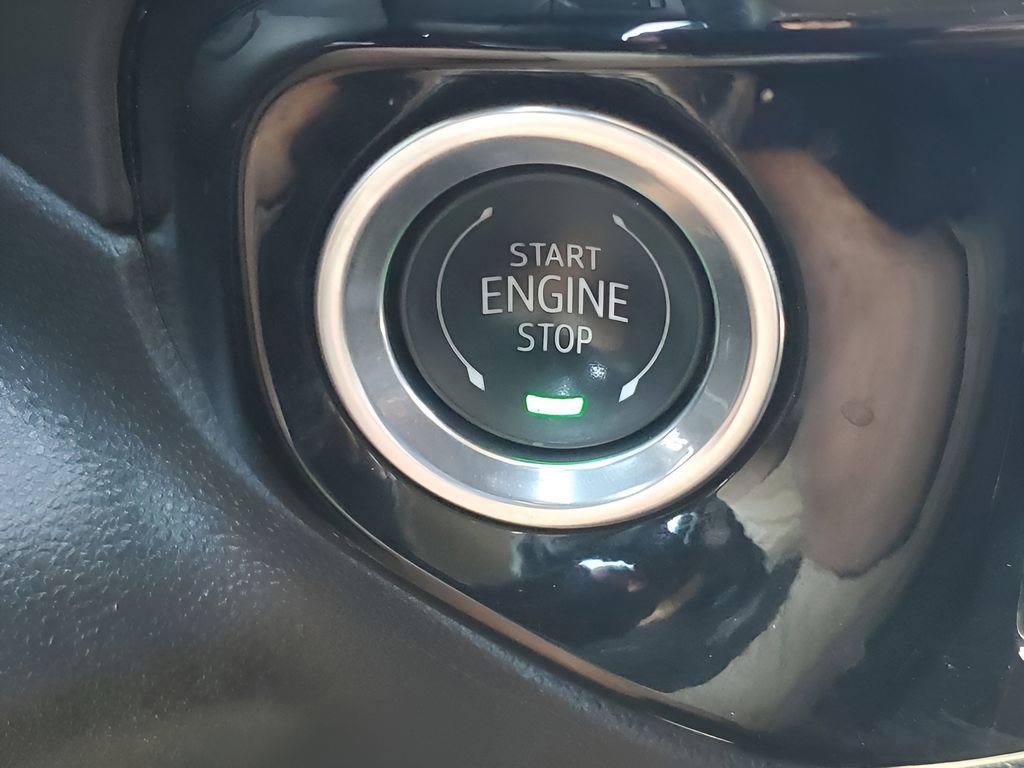 Used 2025 Chevrolet Silverado 2500 LT w/ Convenience Package image 38