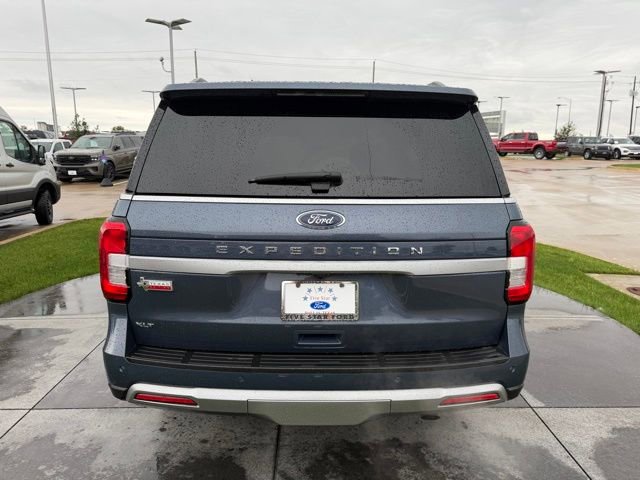 Used 2023 Ford Expedition XLT RWD image 5