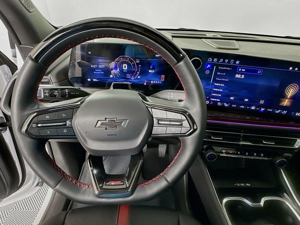 Used 2024 Chevrolet Traverse RS image 11