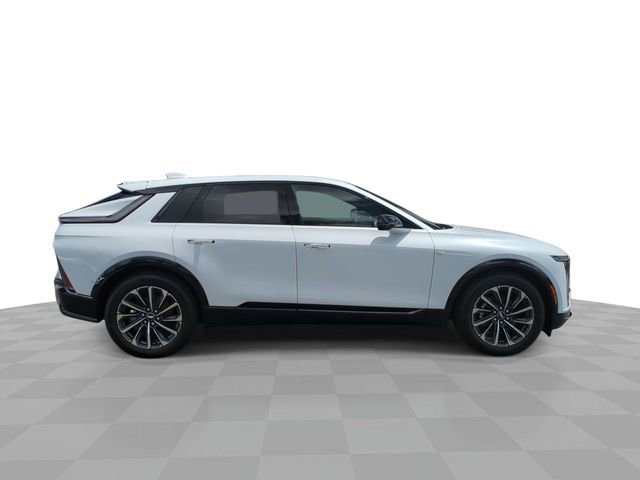 New 2026 Cadillac Lyriq Sport RWD image 9