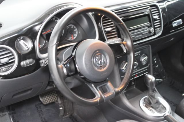Used 2012 Volkswagen Beetle 2.5 FWD image 11