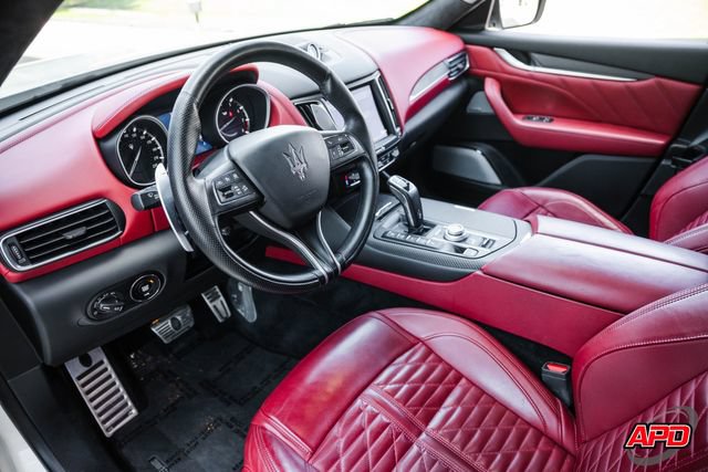 Used 2019 Maserati Levante Trofeo AWD/4WD image 2