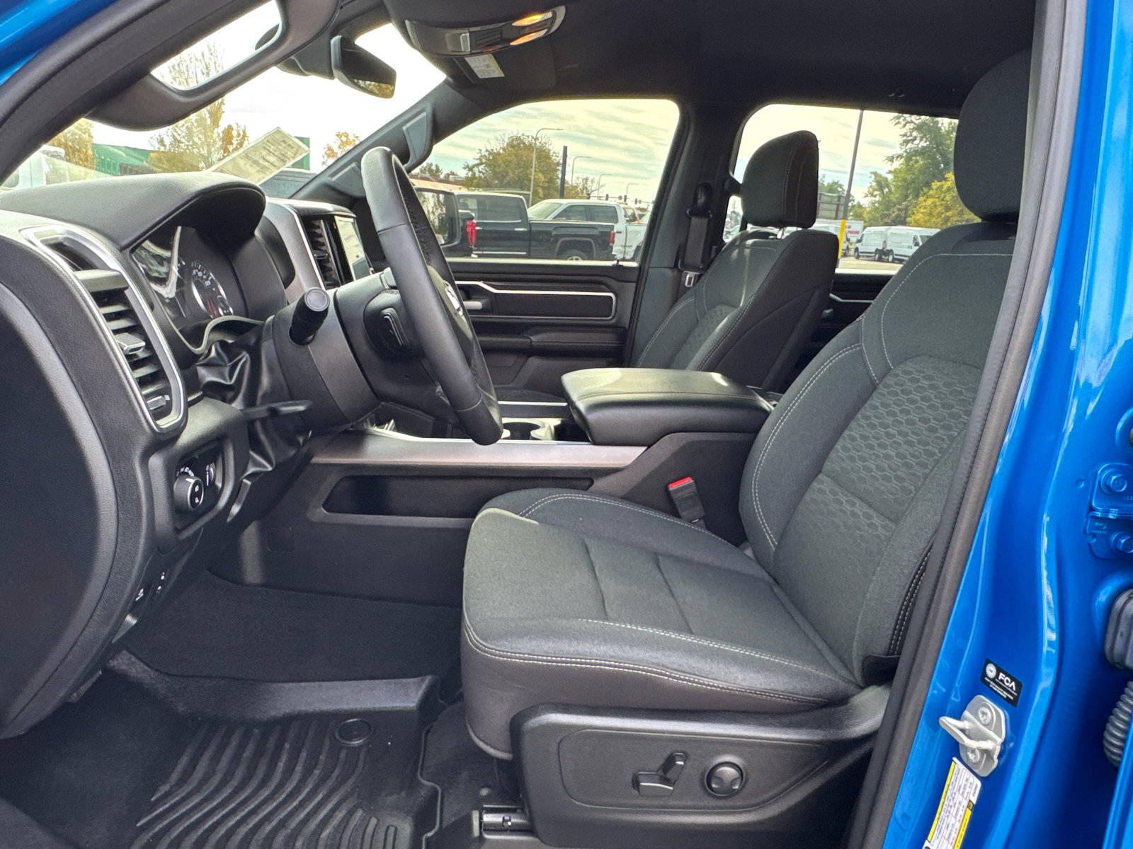 Used 2025 RAM 1500 Big Horn AWD/4WD image 10