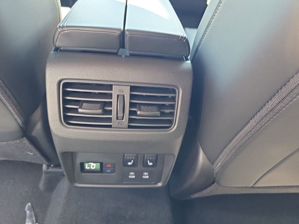New 2026 Nissan Rogue Platinum w/ Platinum Premium Package image 14