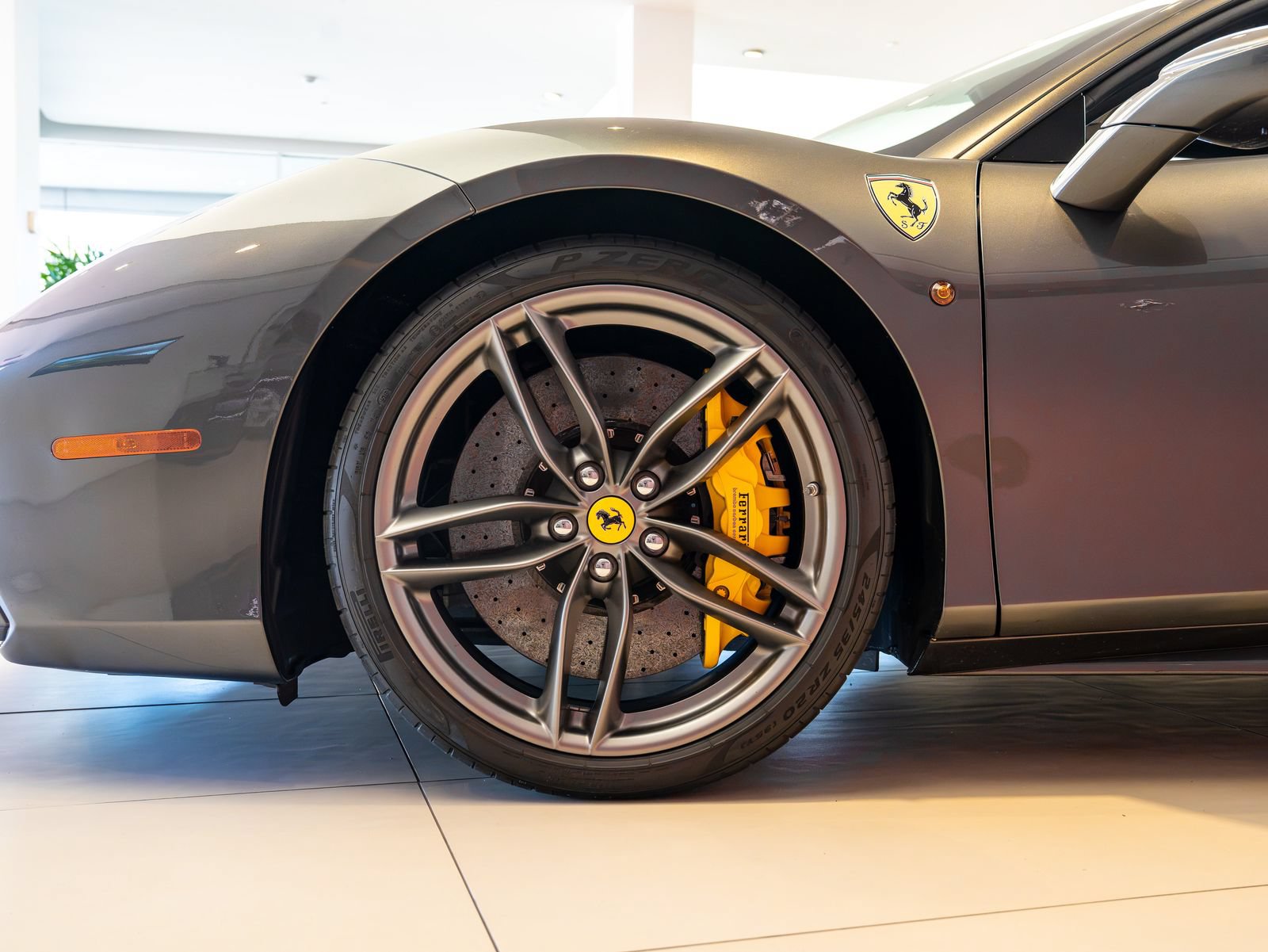 Certified 2017 Ferrari 488 GTB RWD image 3
