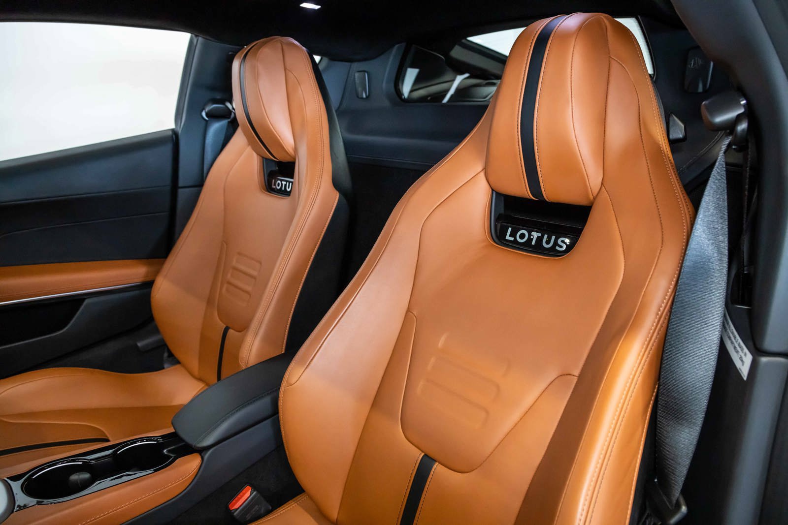 Used 2024 Lotus Emira First Edition RWD image 31
