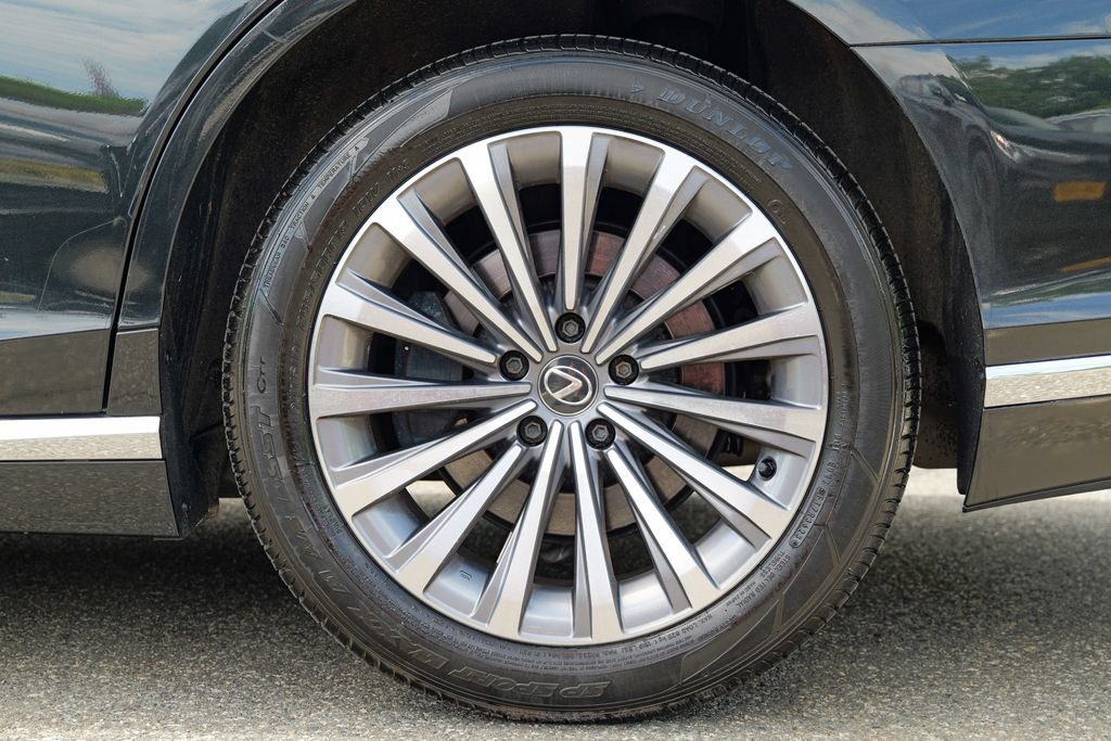Used 2024 Lexus LS 500 AWD w/ Interior Upgrade Package image 14