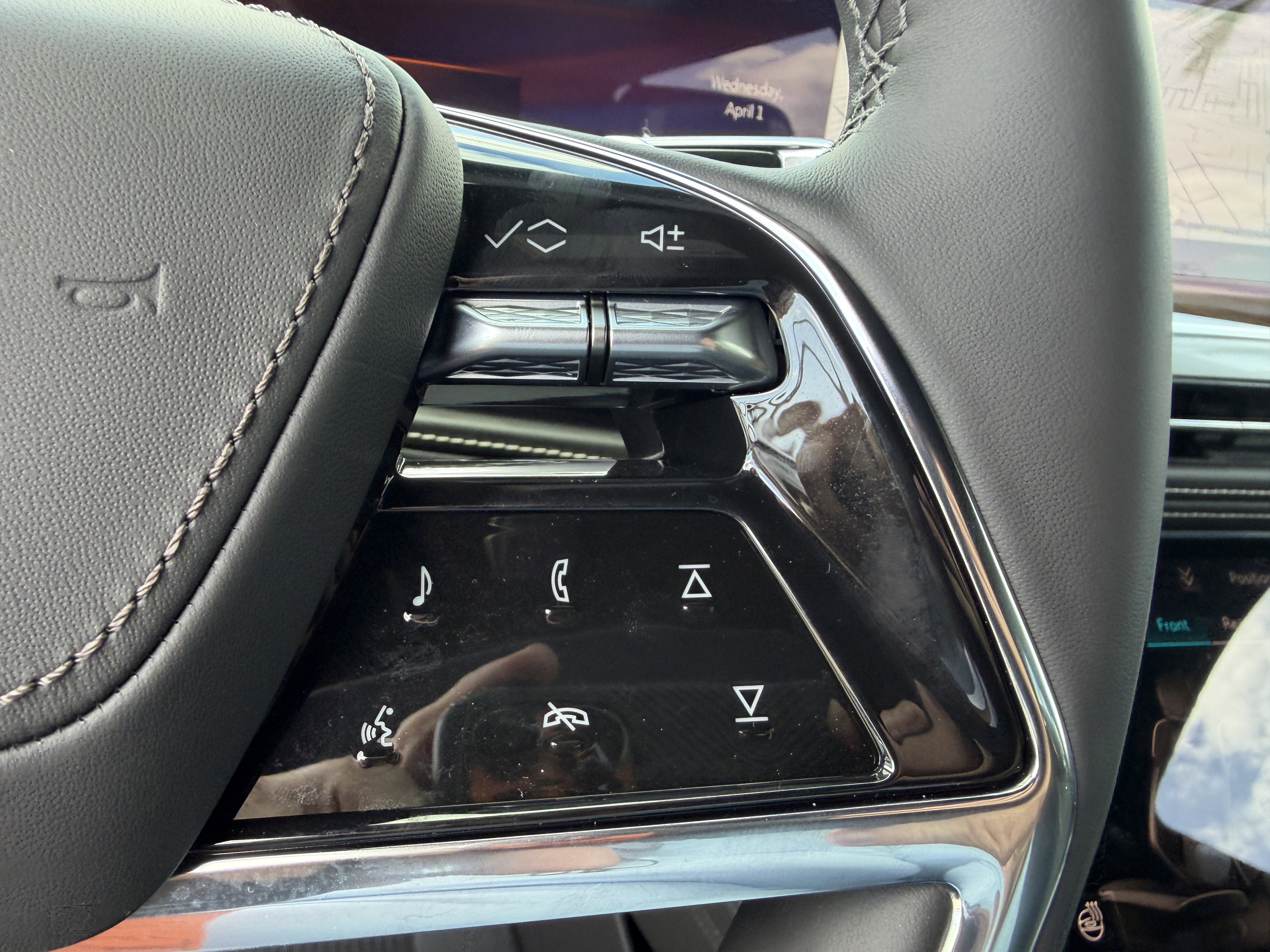 New 2026 Cadillac Escalade Platinum Sport w/ LPO, ONYX Package image 29