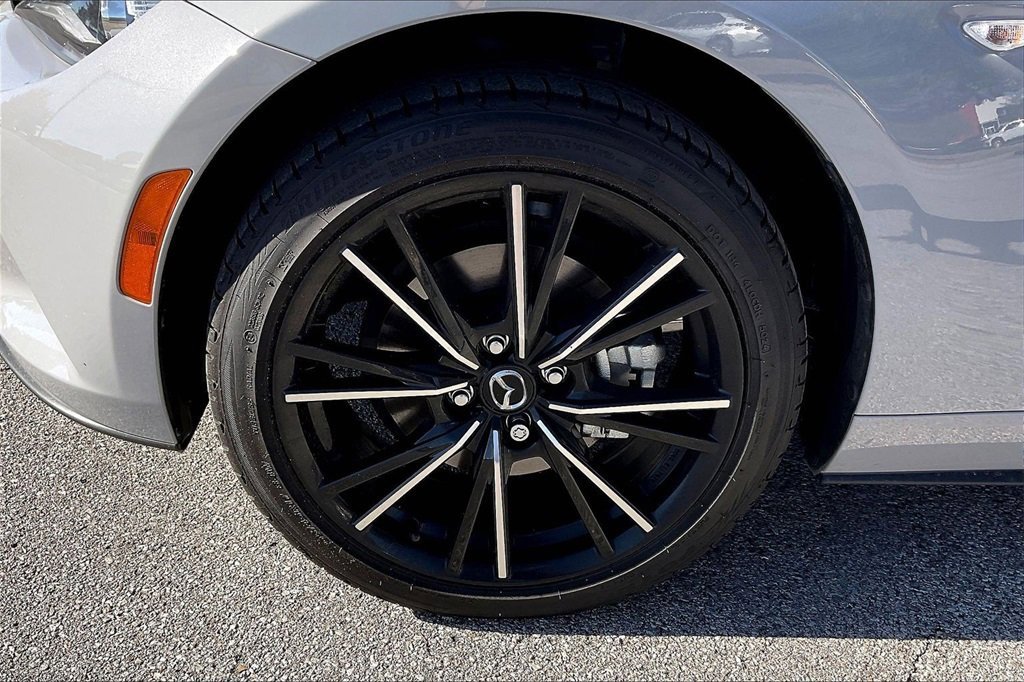 Used 2025 MAZDA MX-5 Miata RF Grand Touring image 5