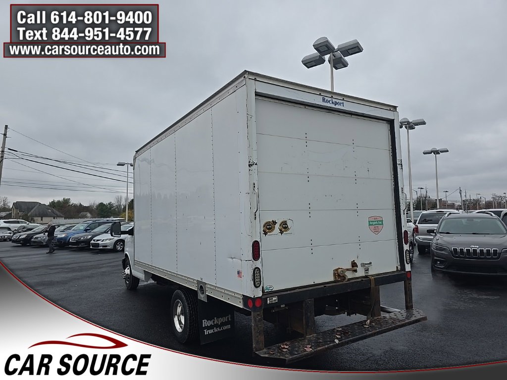Used 2015 Chevrolet Express 3500 Extended image 3