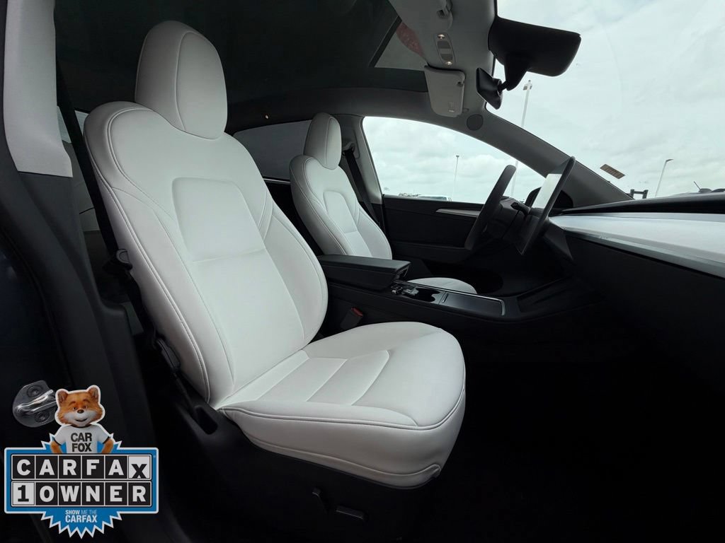 Used 2024 Tesla Model Y Long Range AWD/4WD image 24