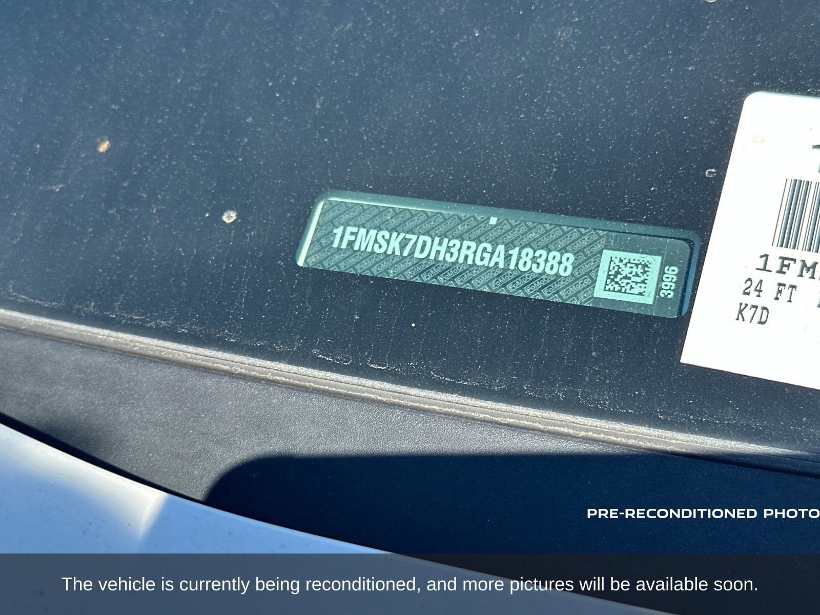 Used 2024 Ford Explorer XLT w/ Equipment Group 202A image 2