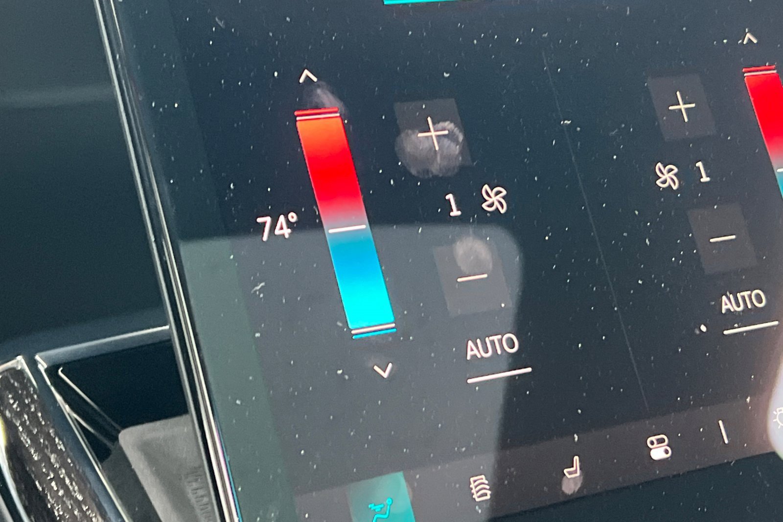 Used 2025 Cadillac Escalade IQ Luxury 1 image 28