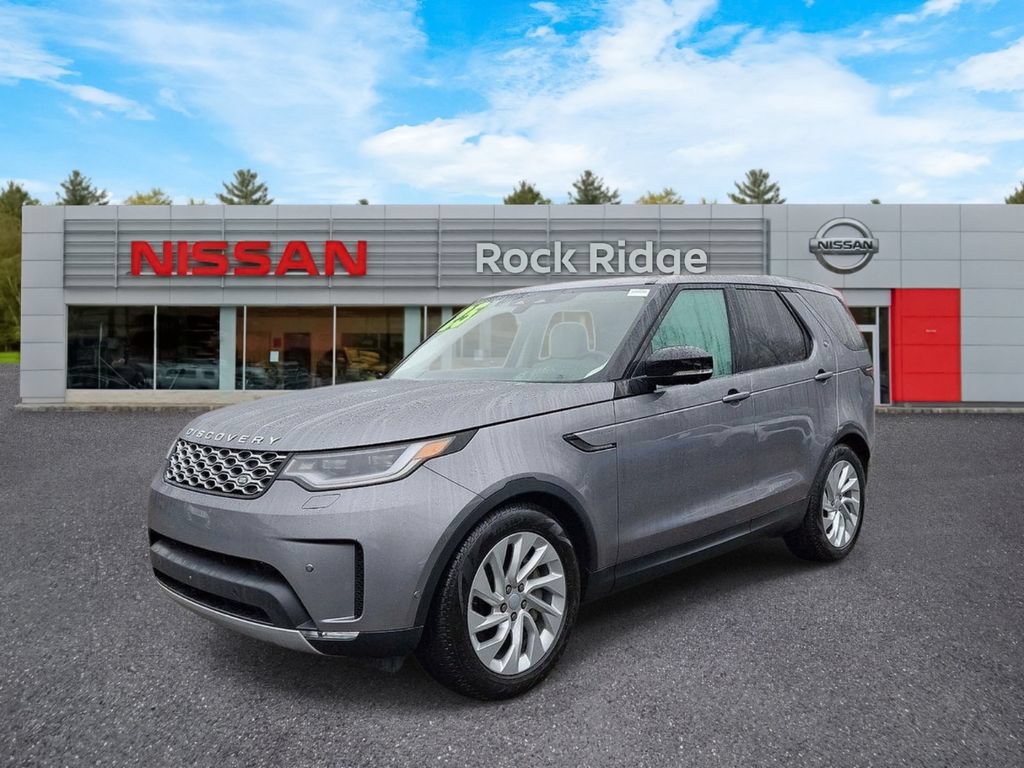 Used 2025 Land Rover Discovery S AWD/4WD image 4