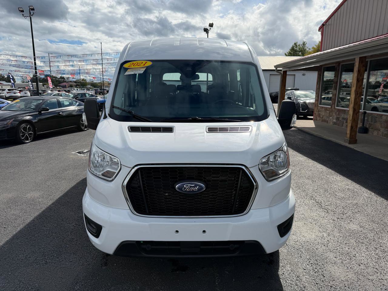 Used 2021 Ford Transit 350 XLT RWD image 11