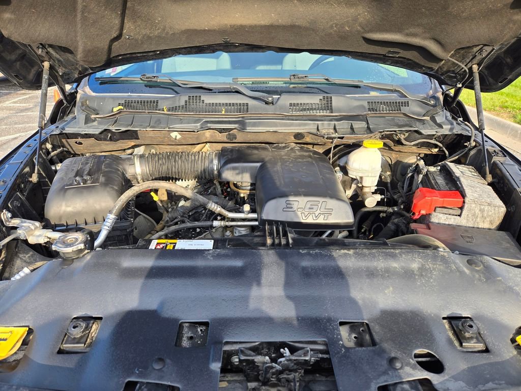Used 2019 RAM 1500 Express w/ Express Value Package AWD/4WD image 31