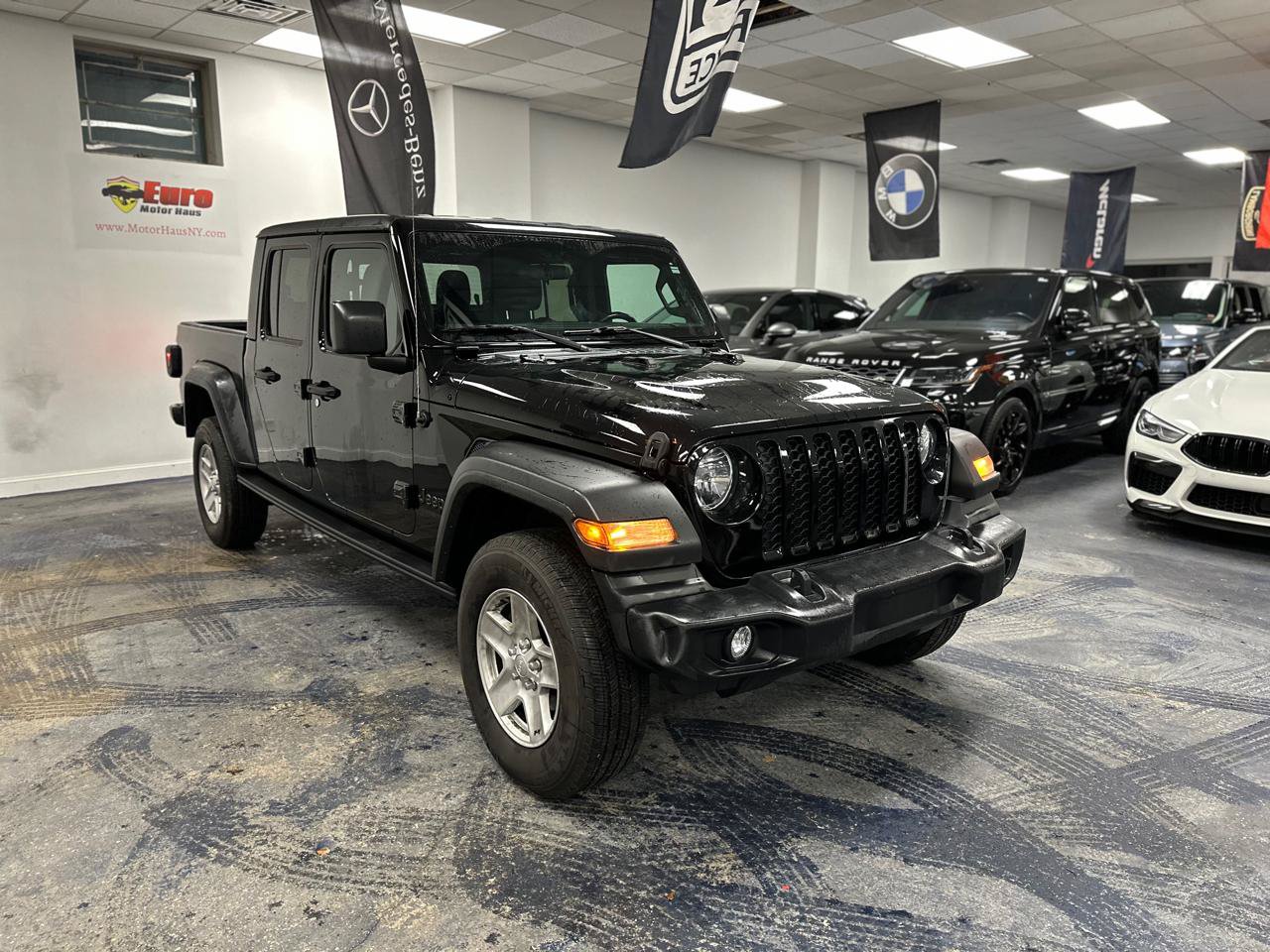 Used 2020 Jeep Gladiator Sport w/ Quick Order Package 24S AWD/4WD image 5
