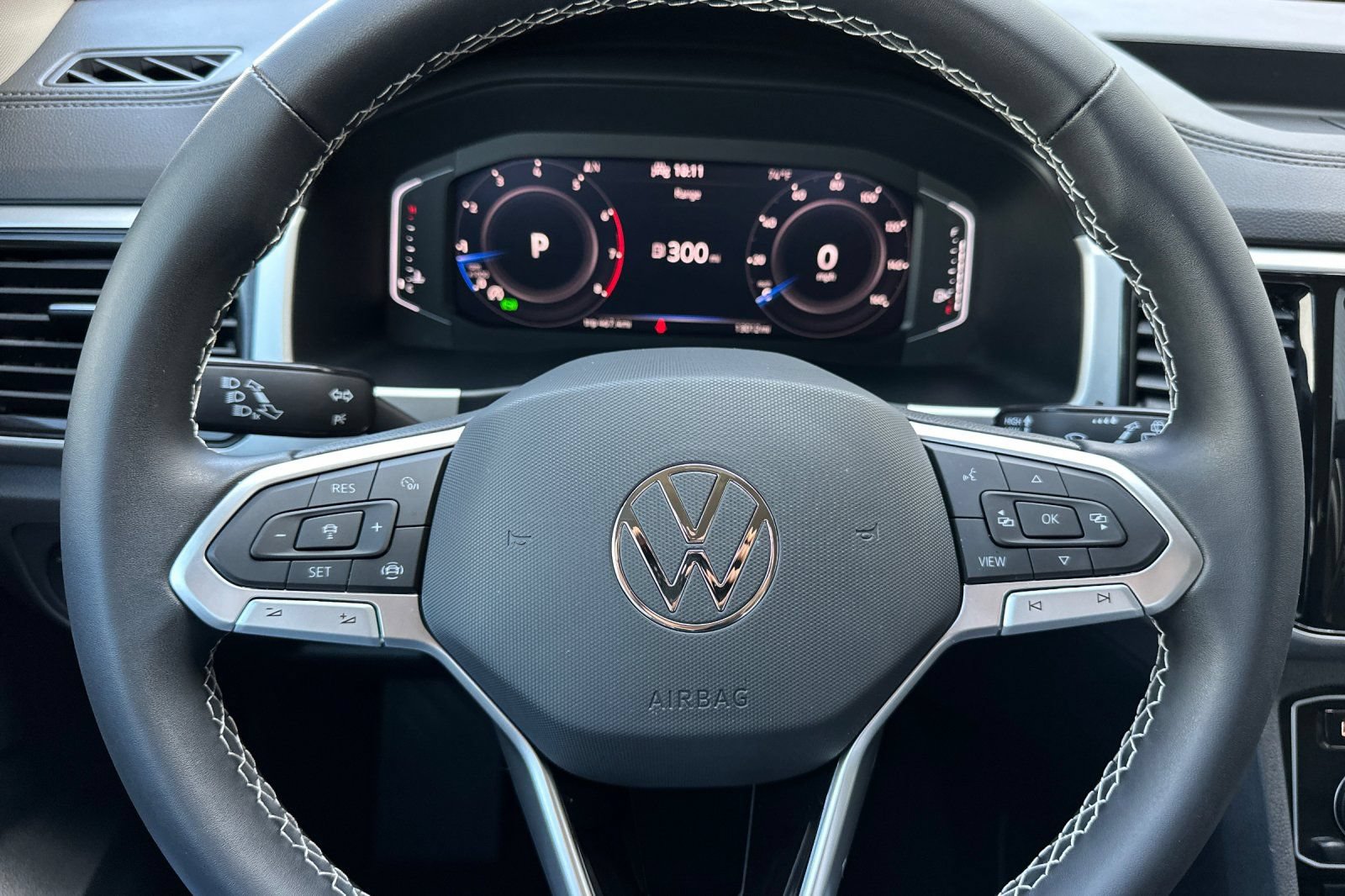 Used 2023 Volkswagen Atlas SE w/ Black Wheel Package FWD image 24