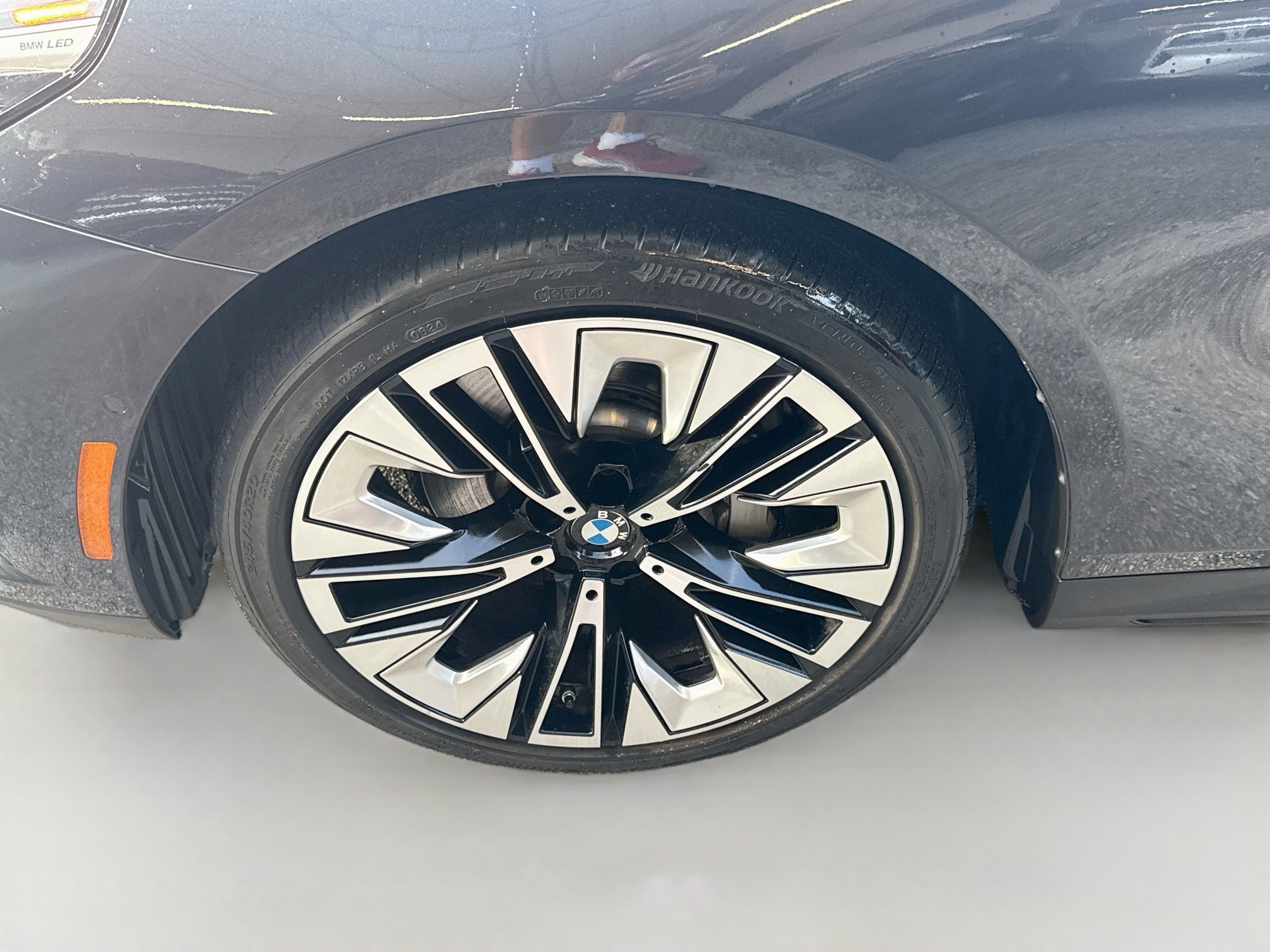 Used 2024 BMW 530i w/ M Sport Package RWD image 35