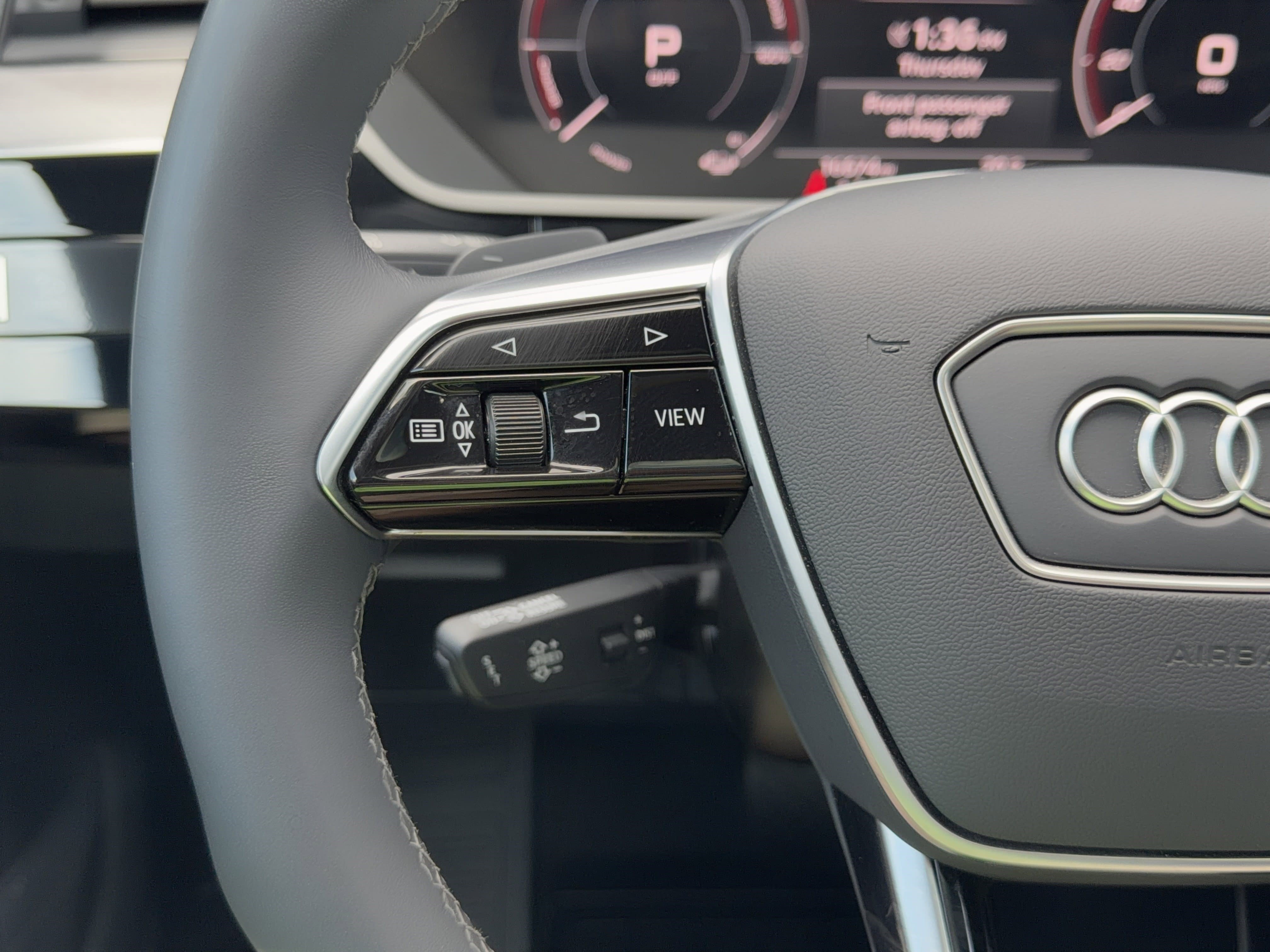 Used 2024 Audi Q8 e-tron Premium Plus w/ Premium Plus Package image 21