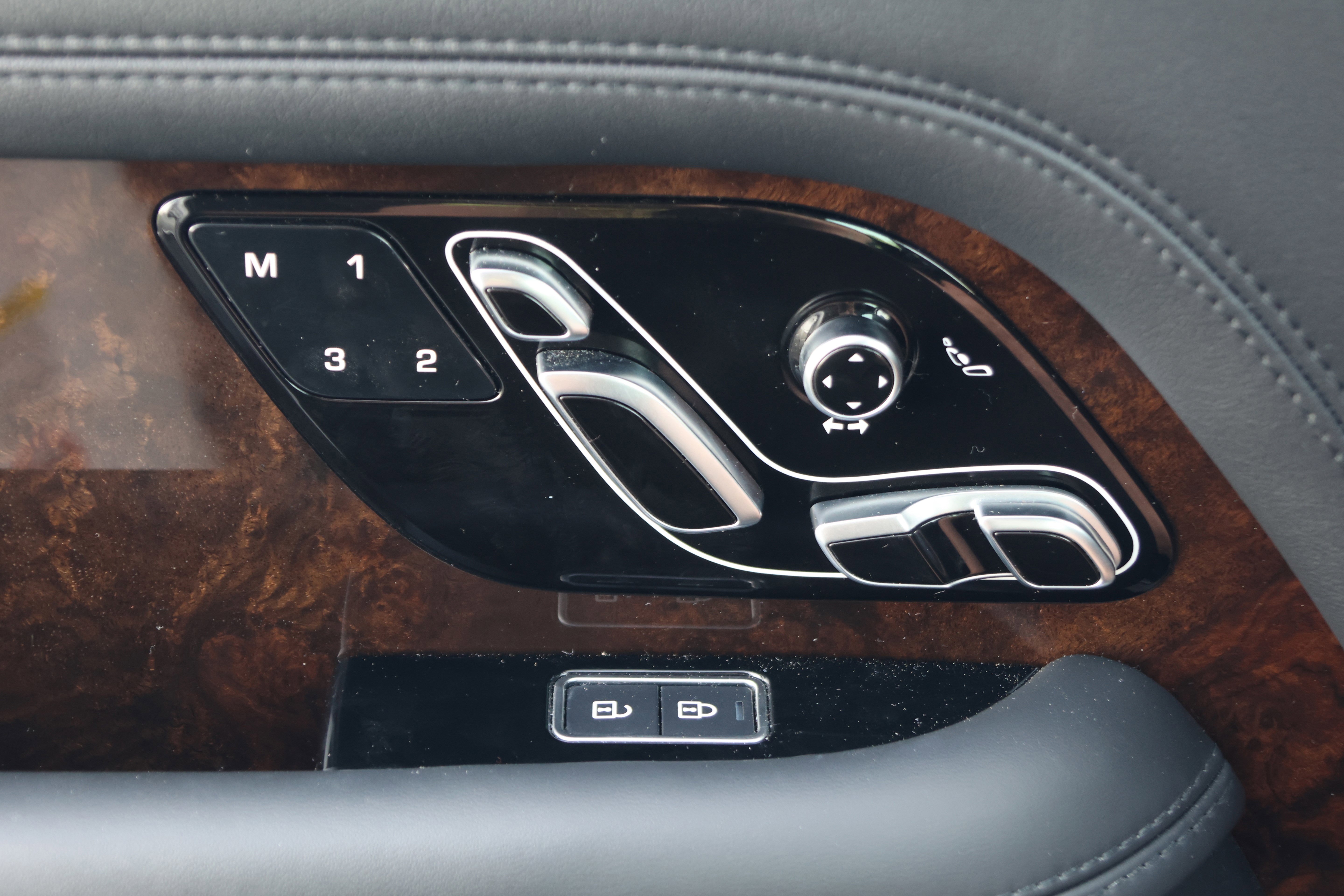 Used 2022 Land Rover Range Rover Westminster Edition AWD/4WD image 15