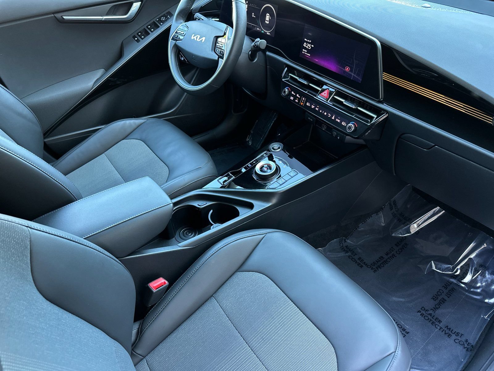 Used 2024 Kia Niro Wind w/ Wind Preserve Package FWD image 16