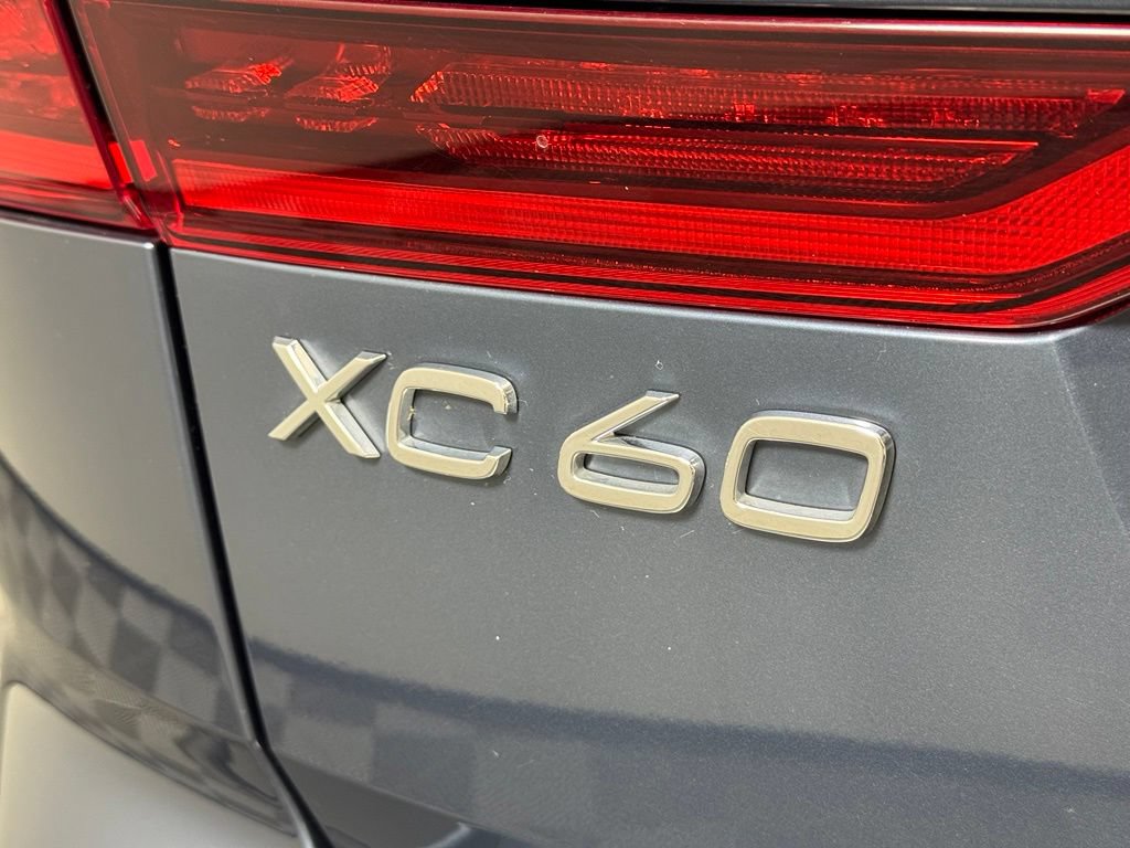 Certified 2026 Volvo XC60 B5 Plus AWD/4WD image 8