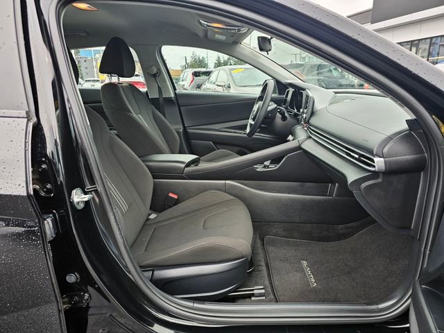 Used 2023 Hyundai Elantra Blue image 10