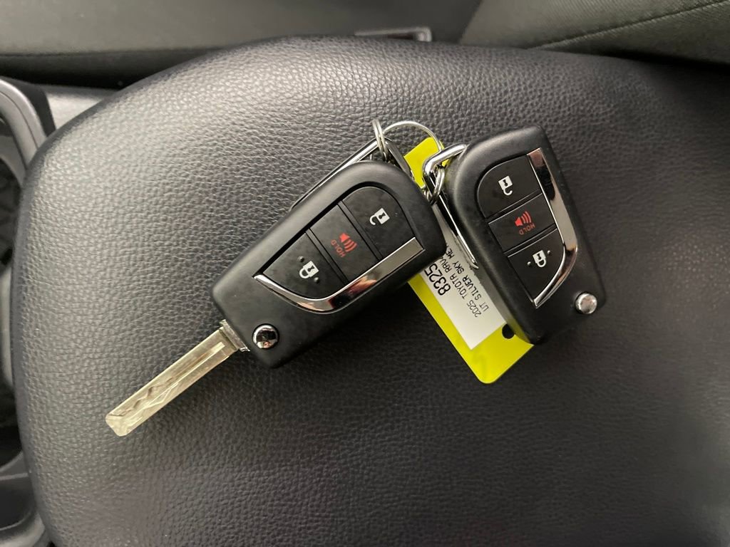 Certified 2025 Toyota RAV4 LE image 24